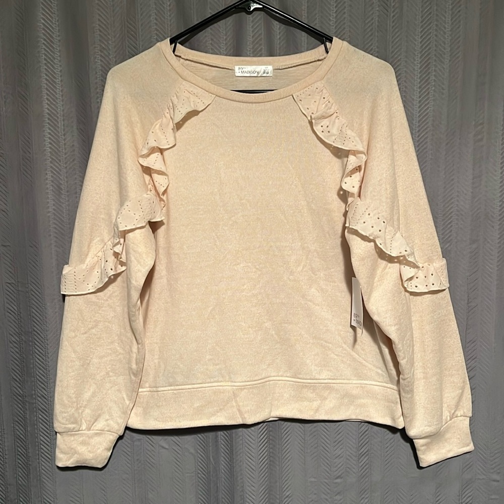 89th + Madison Ruffle Sleeve Top